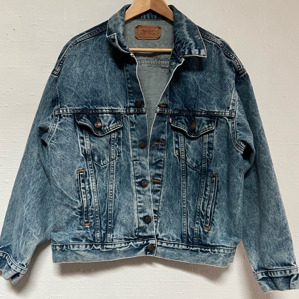 Vintage Levi’s Denim Truckers Jean Jacket